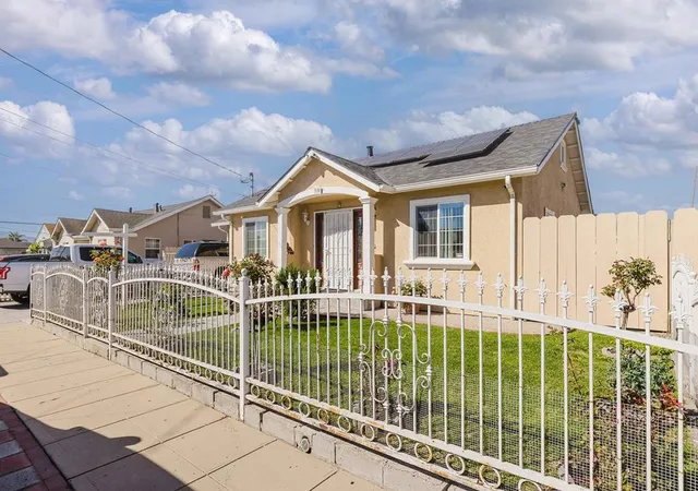 Homes for sale in Salinas, CA | 15 Rincon Ave, Salinas, CA 93905 | MLS# ML82053970