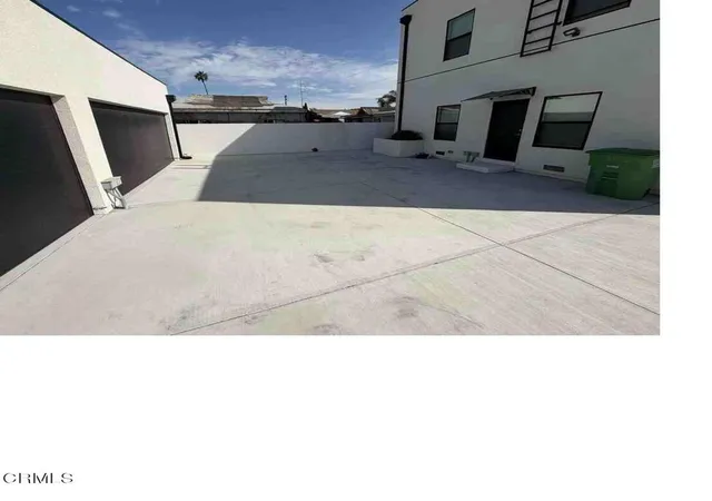 Photo 4 of House for sale at 10619 S Felton Ave, Inglewood, CA 90304 | MLS# P1-27977 | Listing updated on 2026-09-25