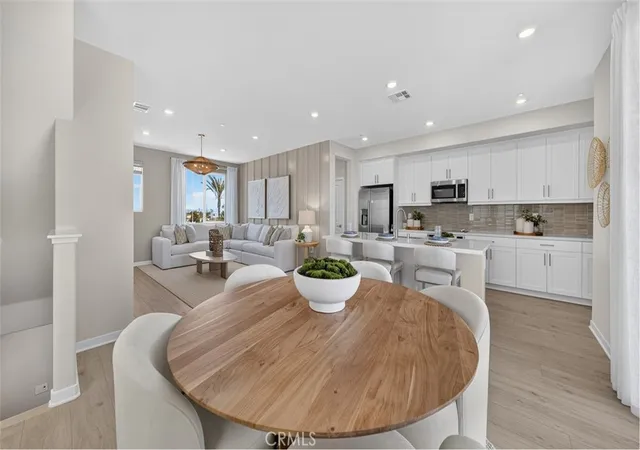 Listing Photo 4 - Condo for sale in building located at 8352 Toyon St, Chino, CA 91708