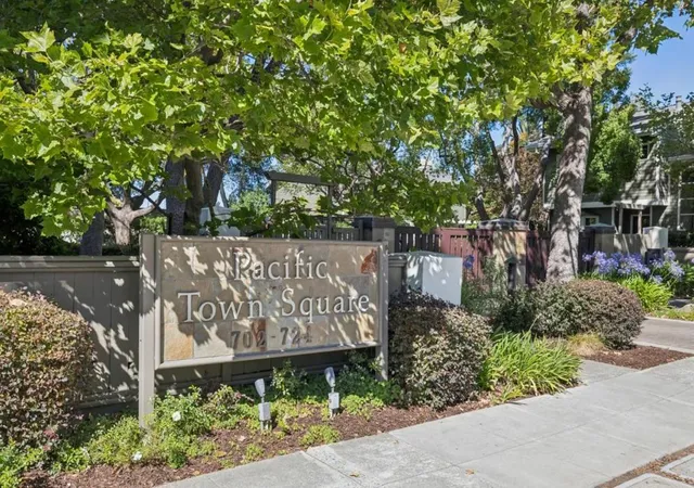Homes for sale in Menlo Park, CA | 712 University Dr, Menlo Park, CA 94025 | MLS# ML82053974