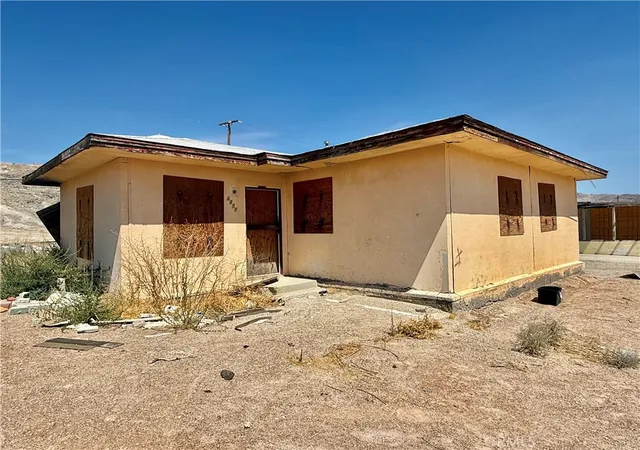 Homes for sale in Trona, CA | 84372 8th St, Trona, CA 93562 | MLS# SW26151737