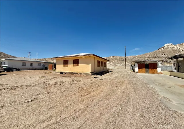 Homes for sale in Trona, CA | 84372 8Th St, Trona, CA 93562 | MLS# SW26151737