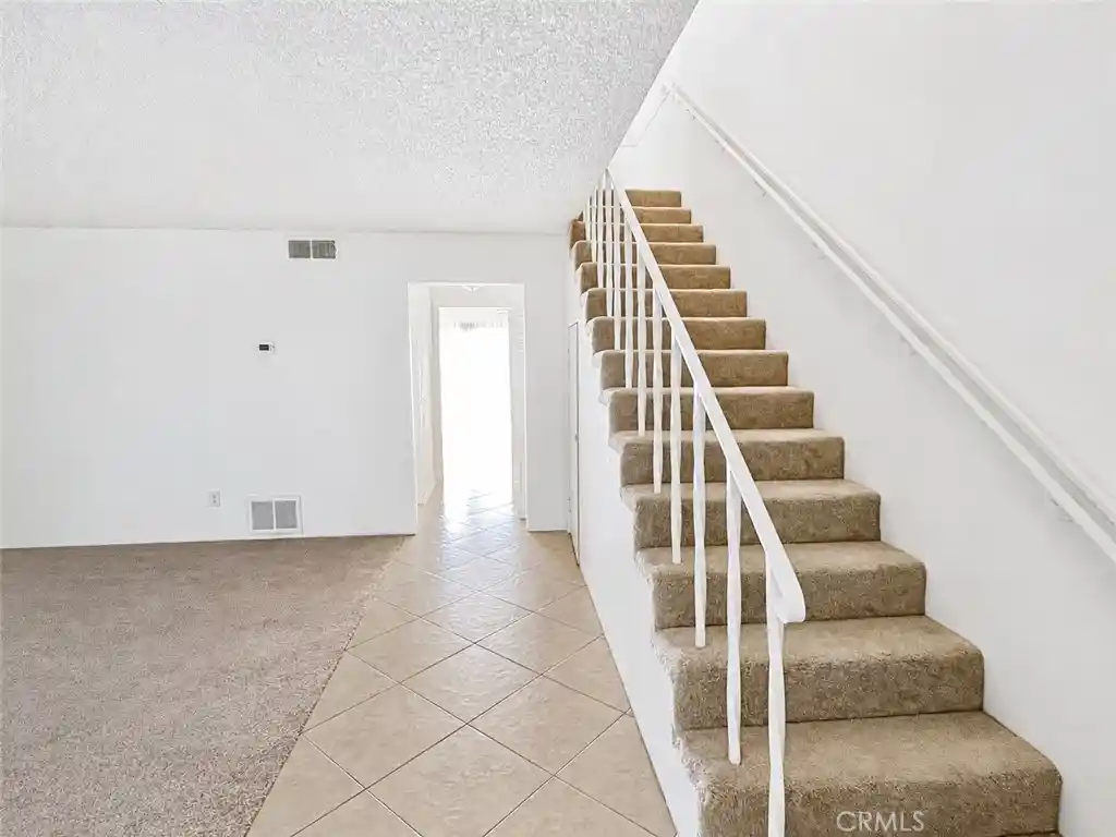 Listing Photo 2 - Condo for sale in 139 E Cypress located at 139 E Cypress, Redlands, CA 92373 - Unit 139 E Cypress