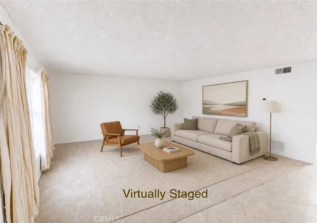 Listing Photo 3 - Condo for sale in building located at 139 E Cypress, Redlands, CA 92373