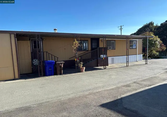 Photo 3 of Sale Pending at 2990 San Pablo Dam Rd, San Pablo, CA 94806 | MLS# 41141379 | Listing updated on 2026-09-08