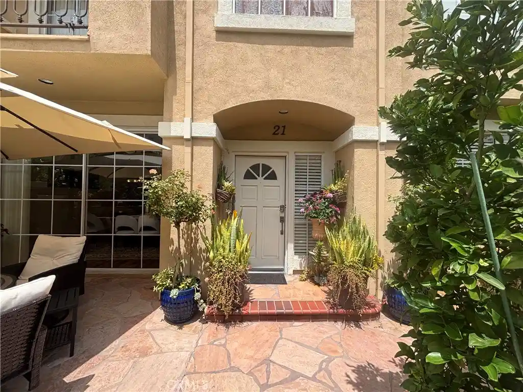 Condo for sale at 21 Matinee Ct, Aliso Viejo, CA 92656 | MLS# OC26151731