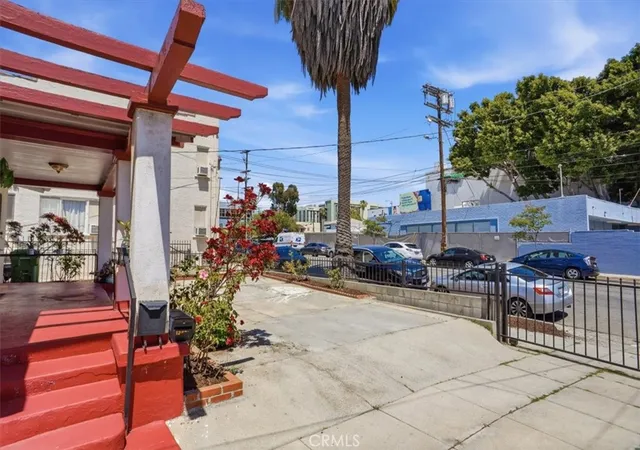 Photo 2 of Multi family home for sale at 1257 N 1/2 New Hampshire, Los Angeles, CA 90029 | MLS# GD26098022 | Listing updated on 2026-09-29