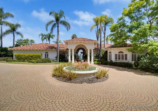 Photo 3 of Sale Pending at 18103 Via Ascenso, Rancho Santa Fe, CA 92067 | MLS# 260017027SD | Listing updated on 2026-10-07