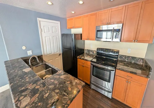 Photo 4 of Condo for sale at 2249 Worden St #22, San Diego, CA 92107 | MLS# 260017030SD | Listing updated on 2026-10-01