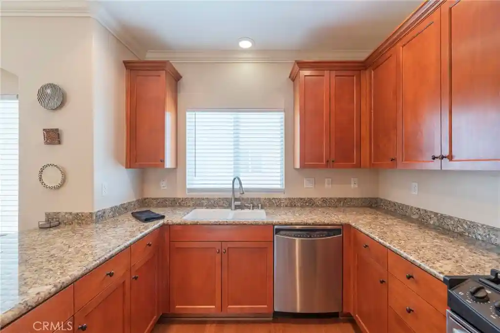 Townhouse for sale at 2106 Washington, Torrance, CA 90501 | MLS# PV26151855