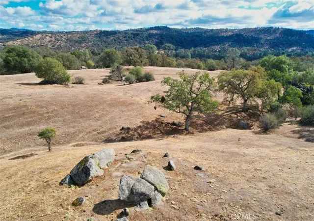 3rd image of 0 193 Ac River Knolls, Coarsegold, CA 93614 | MLS# FR26151866