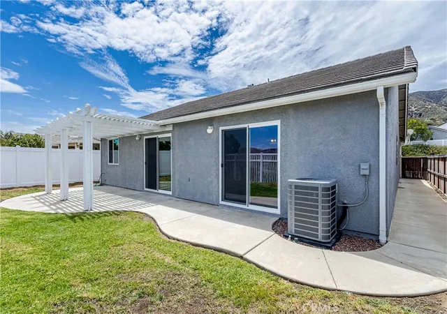 18th image of 13302 Knollwood Dr, Corona, CA 92883 | MLS# IG26151663