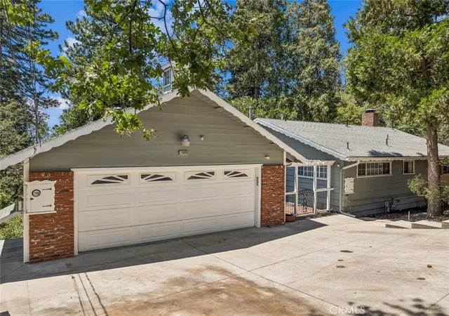 Photo 3 of Single family home for sale at 24899 Basel, Crestline, CA 92325 | MLS# IG26151901 | Listing updated on 2026-09-01