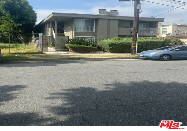 Multi family home for sale at 320 Lime St, Inglewood, CA 90301 | MLS# 26858415
