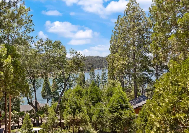 Photo 3 of Single family home for sale at 39165 Ski Slope, Bass Lake, CA 93604 | MLS# FR26149910 | Listing updated on 2026-09-10