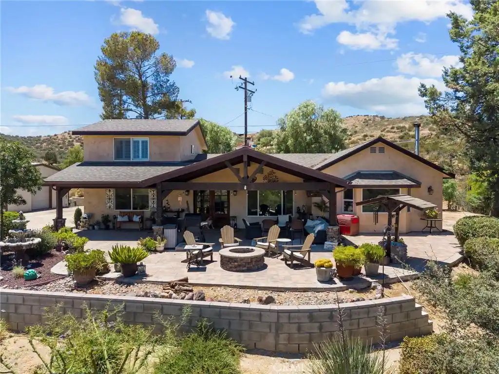 Single family home for sale at 32935 Cyn Quail Trl, Agua Dulce, CA 91390 | MLS# SR26151469