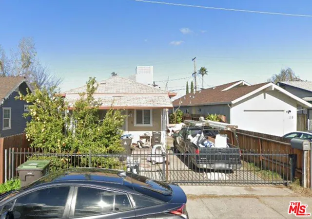 1st image of 131 Delhi Ave, Stockton, CA 95206 | MLS# 26855527