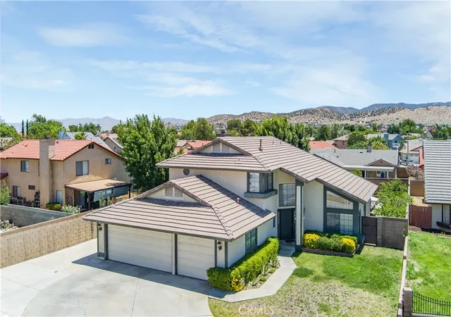 Photo 1 of Single family home for sale at 2102 Redrock Ct, Palmdale, CA 93551 | MLS# BB26151947 | Listing updated on 2026-09-02