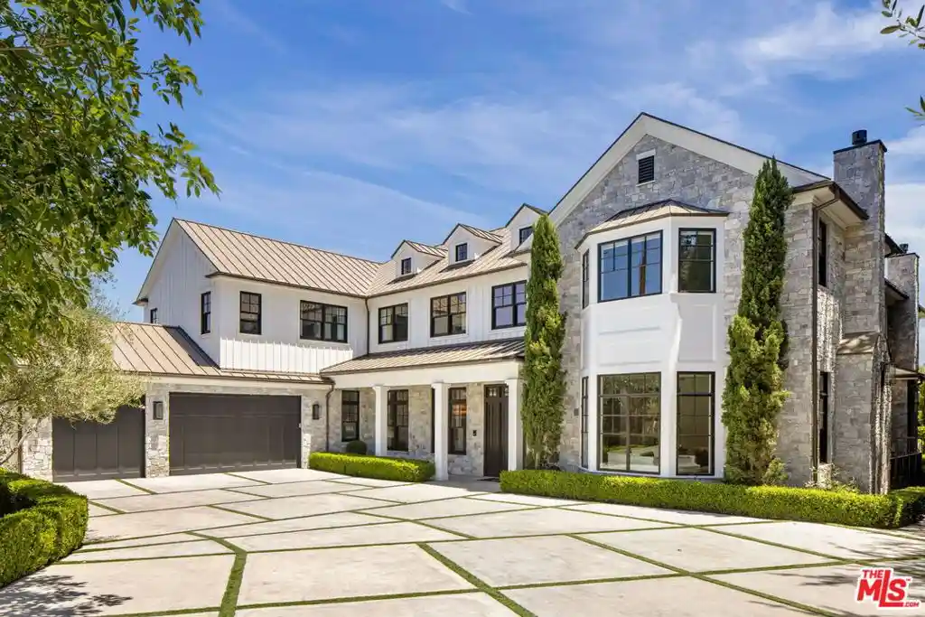 Photo 1 of Mansion for sale at 22 Oakmont Dr, Los Angeles, CA 90049 | MLS# 26858775 | Listing updated on 2026-10-28