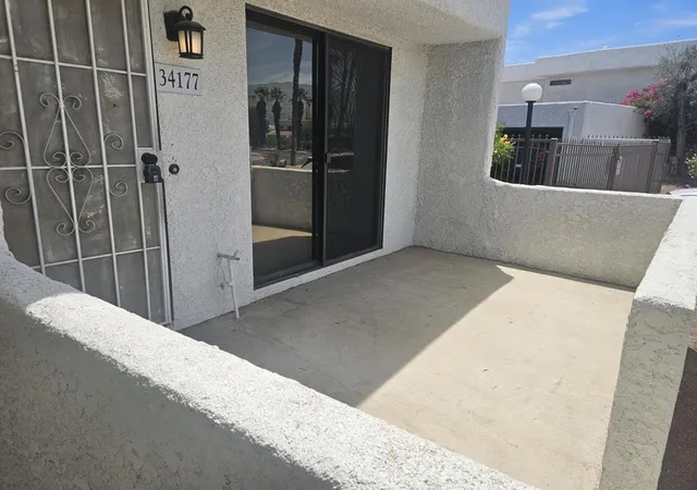 Listing Photo 4 - Condo for sale in building located at 34177 Emily Wy, Rancho Mirage, CA 92270