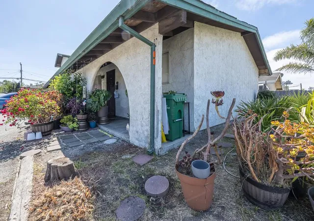 Homes for sale in Watsonville, CA | 103105 Holm Rd, Watsonville, CA 95076 | MLS# ML82054044