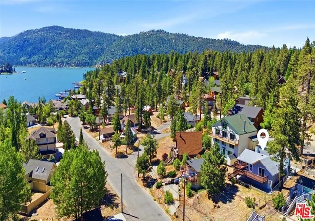 Photo 3 of Single family home for sale at 718 Blue Jay Rd, Big Bear Lake, CA 92315 | MLS# 26858913 | Listing updated on 2026-10-10