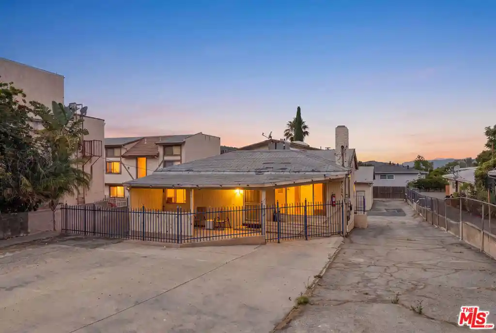 Multi family home for sale at 10139 Hillhaven Ave, Tujunga, CA 91042 | MLS# 26857881