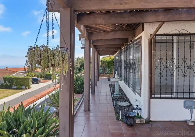 Homes for sale in La Jolla, CA | 1685 Calle De Cinco, La Jolla, CA 92037 | MLS# 260017080SD