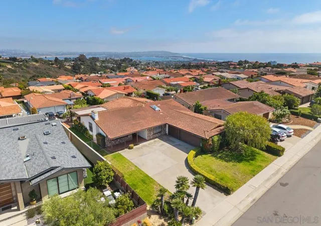 4th image of 1685 Calle De Cinco, La Jolla, CA 92037 | MLS# 260017080SD