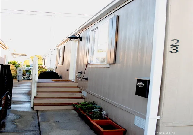 Homes for sale in Costa Mesa, CA | 327 W Wilson St #23, Costa Mesa, CA 92627 | MLS# TR26152154