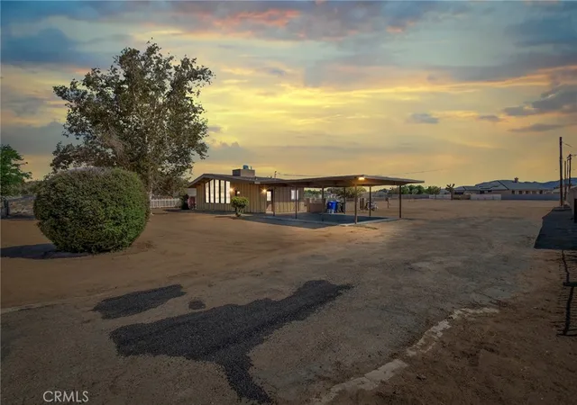 Photo 1 of Single family home for sale at 20660 Us Hwy 18, Apple Valley, CA 92307 | MLS# HD26147106 | Listing updated on 2026-10-11