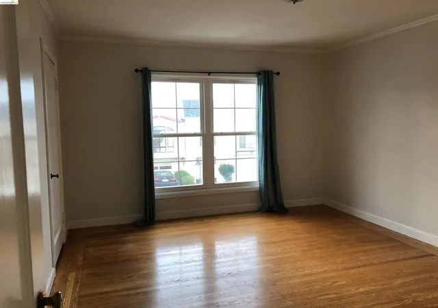 Listing Photo 5 - Condo for sale in building located at 1888 20th Ave, San Francisco, CA 94122