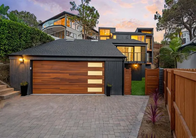 Homes for sale in Del Mar, CA | 2133 Cordero Rd, Del Mar, CA 92014 | MLS# NDP2606682