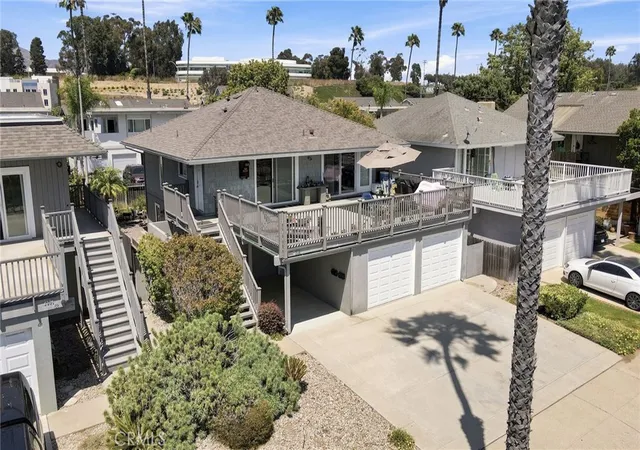 Photo 1 of Multi family home for sale at 2558 Seahorse Ave, Ventura, CA 93001 | MLS# SC26149153 | Listing updated on 2026-09-25