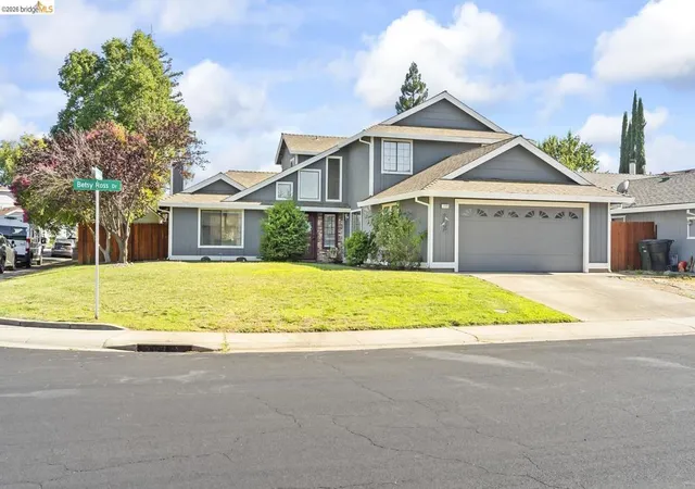 Homes for sale in Roseville, CA | 1030 Betsy Ross Dr, Roseville, CA 95747 | MLS# 41141473