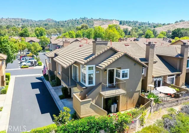 Photo 2 of Condo for sale at 8123 E Oak Ridge Cir, Anaheim, CA 92808 | MLS# IG26150947 | Listing updated on 2026-10-10