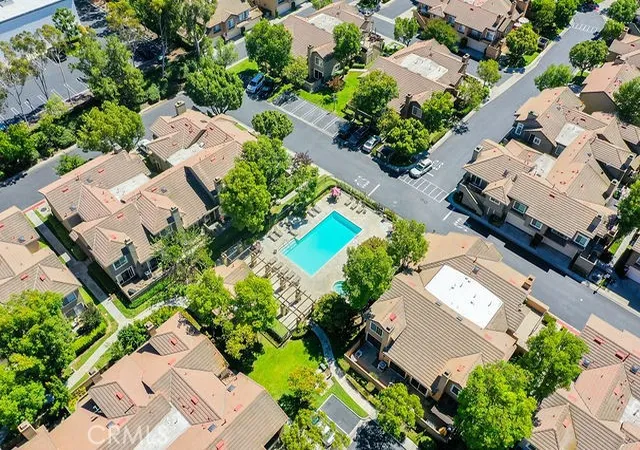Listing Photo 5 - Condo for sale in building located at 8123 E Oak Ridge Cir, Anaheim, CA 92808