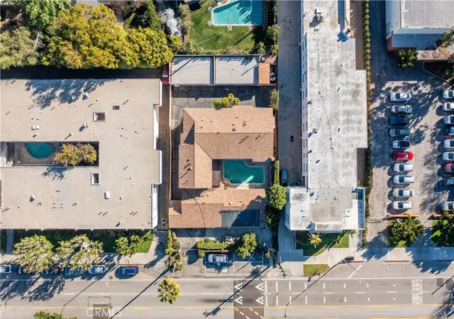 2nd image of 4918 Cahuenga, North Hollywood, CA 91601 | MLS# GD26152443