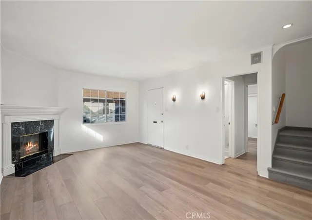 5th image of 4918 Cahuenga, North Hollywood, CA 91601 | MLS# GD26152443