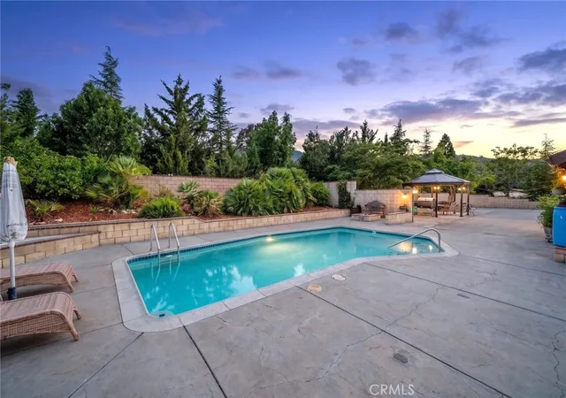 Photo 2 of Single family home for sale at 9224 Ponderosa Rd, Pinon Hills, CA 92372 | MLS# HD26152423 | Listing updated on 2026-10-06