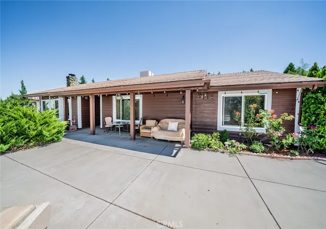 Photo 3 of Single family home for sale at 9224 Ponderosa Rd, Pinon Hills, CA 92372 | MLS# HD26152423 | Listing updated on 2026-10-06