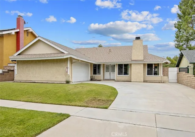 Photo 1 of Single family home for sale at 20862 Alaminos Dr, Santa Clarita, CA 91350 | MLS# SR26128097 | Listing updated on 2026-09-12