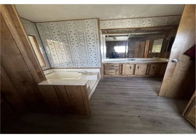 Photo 3 of Manufactured home for sale at 1097 N State St #524, Hemet, CA 92543 | MLS# OC26152671 | Listing updated on 2026-07-13