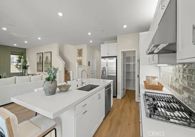 Photo 3 of Sale Pending at 2133 Perdido Ln, Santa Paula, CA 93060 | MLS# OC26152765 | Listing updated on 2026-09-16