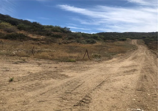 6th image of 0 Dockweiler Dr, Newhall, CA 91321 | MLS# BB26152784
