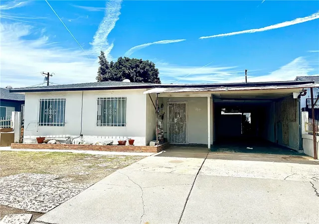 Photo 1 of Sale Pending at 127 W Clarion Dr, Carson, CA 90745 | MLS# IG26152851 | Listing updated on 2026-09-21