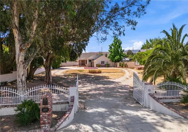 Photo 1 of Sale Pending at 4806 W Ave M14, Lancaster, CA 93536 | MLS# SR26152101 | Listing updated on 2026-09-05