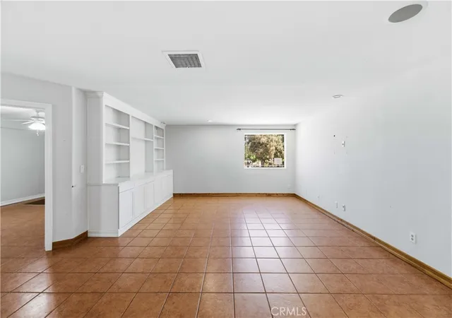 Photo 4 of Sale Pending at 4806 W Ave M14, Lancaster, CA 93536 | MLS# SR26152101 | Listing updated on 2026-09-05