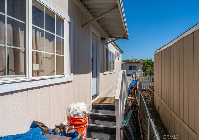 Photo 3 of Manufactured home for sale at 8221 Ilex St #39, Fontana, CA 92335 | MLS# CV26152781 | Listing updated on 2026-09-26