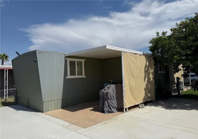 Homes for sale in Hemet, CA | 260 N Lyon #38, Hemet, CA 92543 | MLS# SW26152893